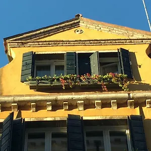 Attico Con Altana Séjour chez l'habitant